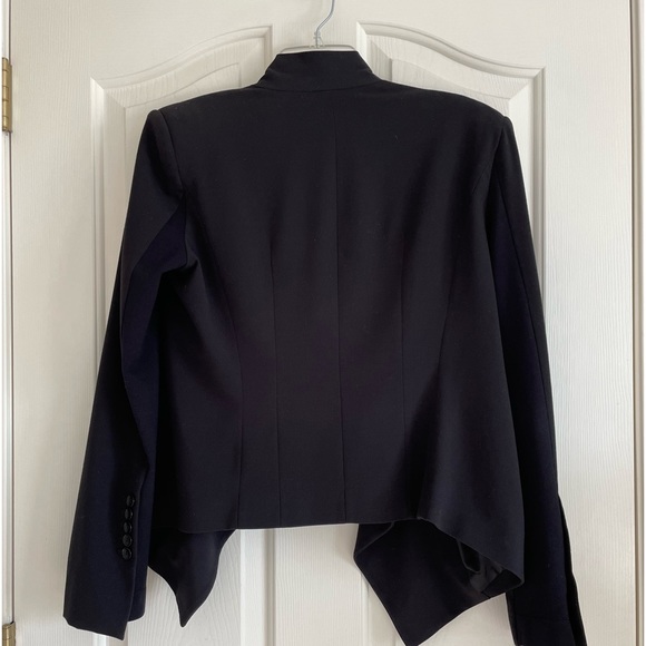 Work wardrobe staple, black BCBGMaxAzria open front draped blazer, w/pockets! - Picture 2 of 9